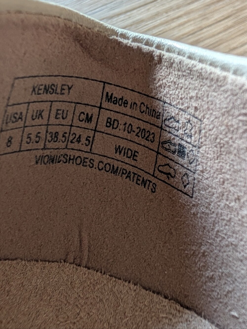 Vionic Kensley Cream Nappa Loafers - Picture 3 of 6